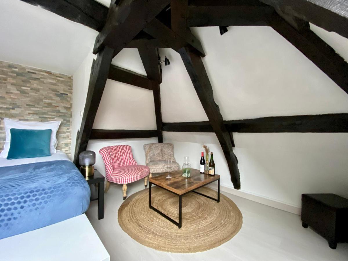 Mon Saint-Martin - Appart'Hotel - Coeur De Bayeux Bagian luar foto